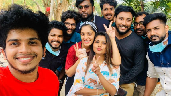 ഒരേ പോലെ