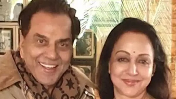 ആശുപത്രി ബുക്ക് ചെയ്തു