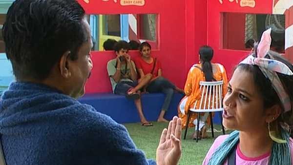  ജസ്ലലയും ഡോക്ടറും തമ്മിലുള്ള  പ്രശ്നം