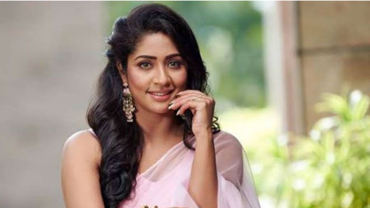 navya nair navya nair