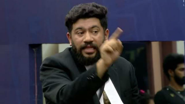 രഘുവിന്റെ വിമര്‍ശനം