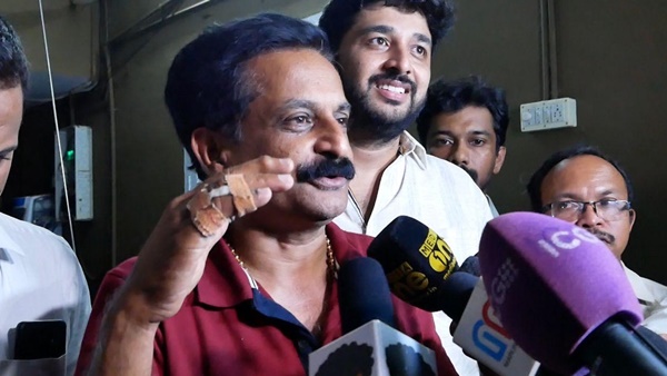 കൂടാതെ സാമൂഹ്യ സേവനത്തിനായി