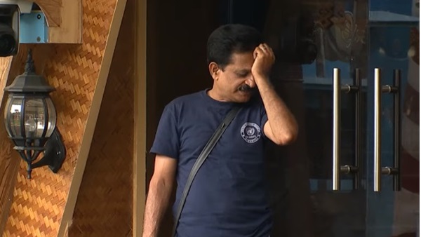സ്വീകരിക്കാനെത്തി