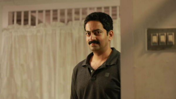 അതിന് ആളെ