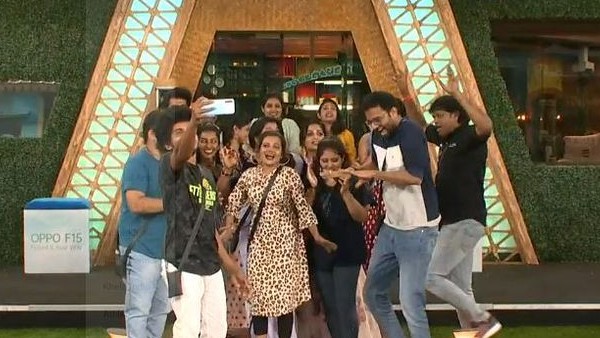  എല്ലാവരോടും  ഒരുപോലെ