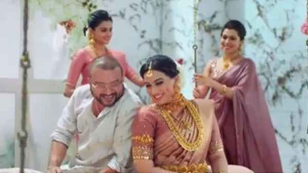 ഞാനും അഭ്യര്‍ത്ഥിക്കുന്നു