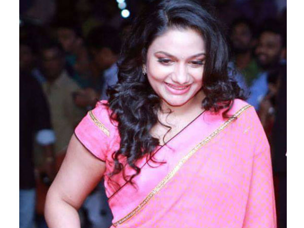 പിന്നാലെ കുഞ്ഞിരാമായണം