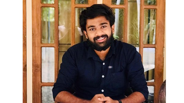  ബേസിലിനെ കുറിച്ച് സംവിധായകന്‍ 