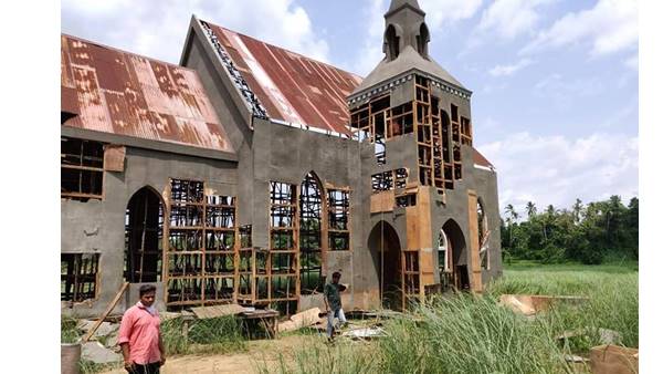 പ്രതികരണവുമായി നിര്‍മാതാവും സംവിധായകനും 