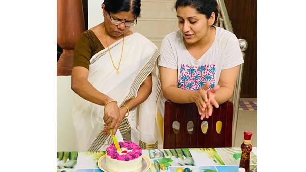  അമ്മയൈ കുറിച്ച് നടി സരയു