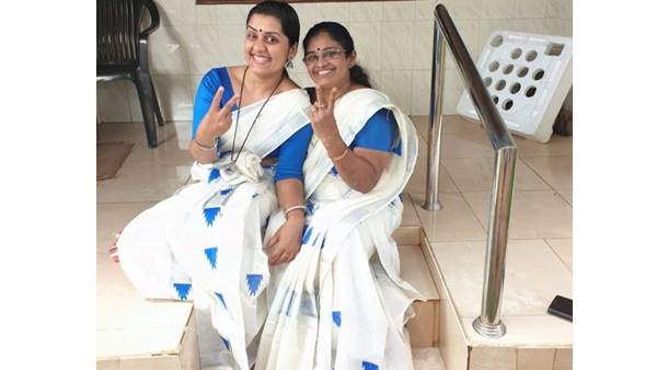  അമ്മയൈ കുറിച്ച് നടി സരയു