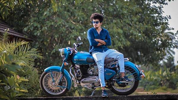 ഫുക്രുവിന്റെ കാല് ഒടിഞ്ഞോ