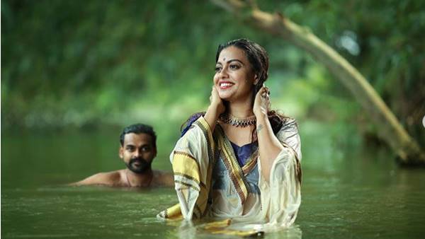 അനുശ്രീയുടെ ഫോട്ടോഷൂട്ട് 