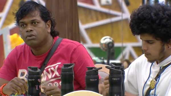  ഫുക്രുവിൻ്റെ ഫോട്ടോസ് 