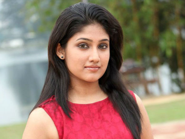 അഖില ശശിധരന്‍