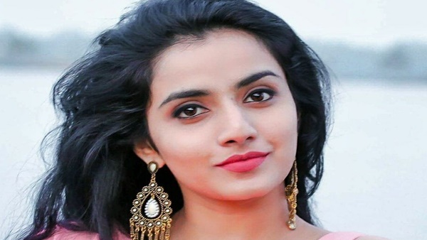 വെറുതേയിരിക്കുമ്പോള്‍ വണ്ണം വയ്ക്കുന്നത് സ്വാഭാവികമാണ്.. അതിന്റെ മുന്‍കരുതലൊക്കെ എടുത്തുകാണുമല്ലോ?