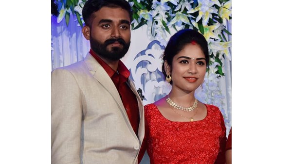 ഭര്‍ത്താവിനെ കുറിച്ച് ദര്‍ശന ദാസ് 