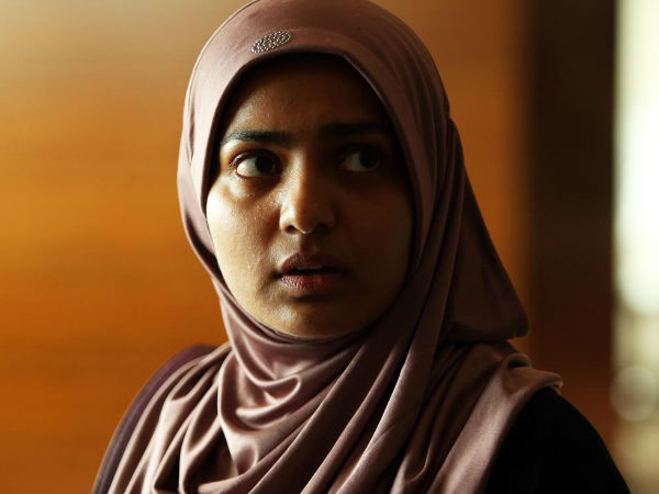 ഏത് ചെക്കന്മാരെ കണ്ടാലും