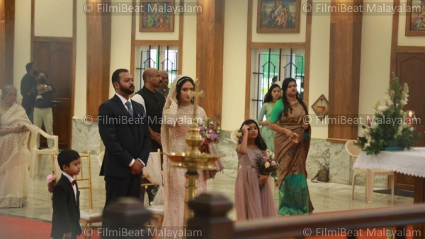 നടി മിയ ജോര്‍ജ് വിവാഹിതയായി