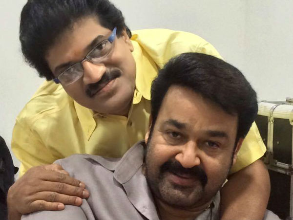 അതിപ്പോ ലിപ്പ് മൂവ്‌മെന്റ്