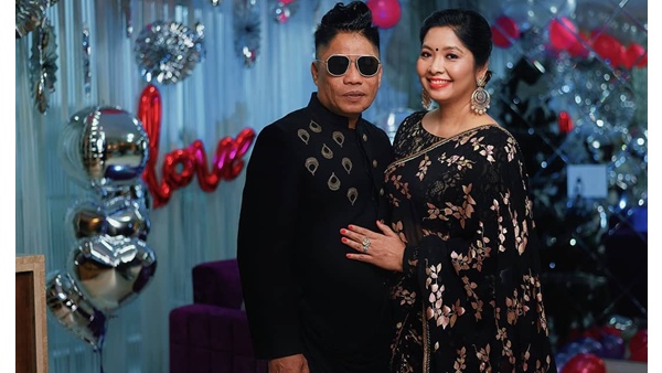 വിവാഹ വാര്ഷികം ആഘോഷിച്ച് പീറ്റര് ഹെയിന്