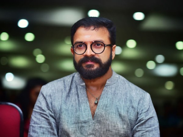 വെളളത്തില് ജയേട്ടന് കളളുകുടിച്ച്