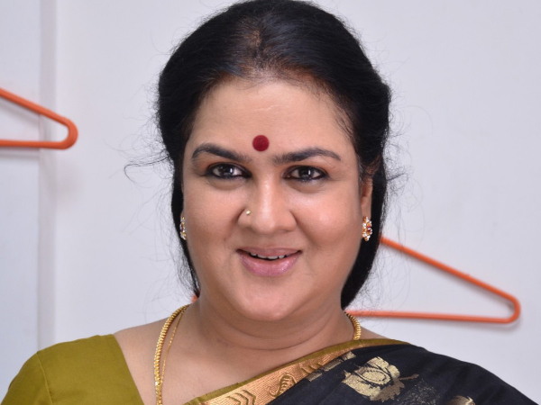 സഹനടിയായുളള ഉര്‍വ്വശിയുടെ 