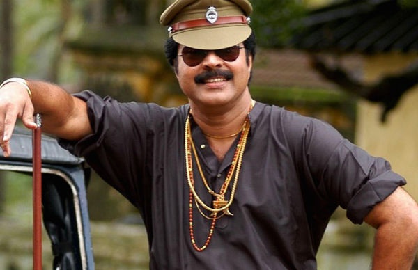 കളറിലുള്ള വസ്ത്രങ്ങള്