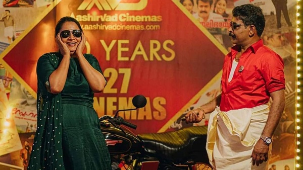 തോമാച്ചായന്‍ കലക്കി