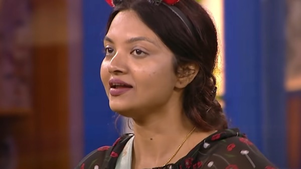  സൂര്യയെ നോമിനേറ്റ് ചെയ്ത് മണിക്കുട്ടന്‍ 