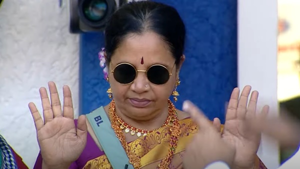 ശാരദ ചേച്ചി ശാരദ മാഡം ആയി