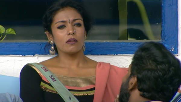 ചെയറില് ഇരുന്നപ്പോള്
