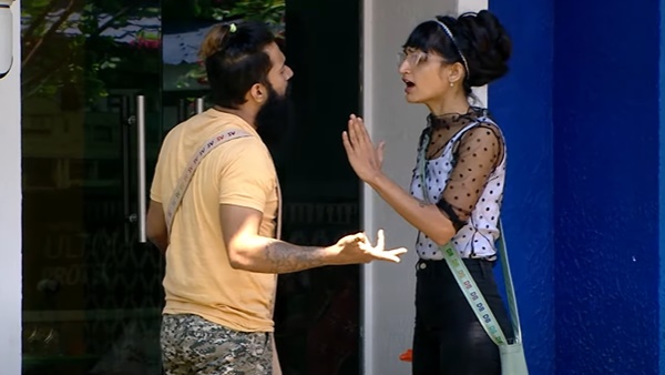 ഹേറ്റേഴ്സിനെ കൊണ്ട് പോലും കൈ അടിപ്പിക്കാന്‍