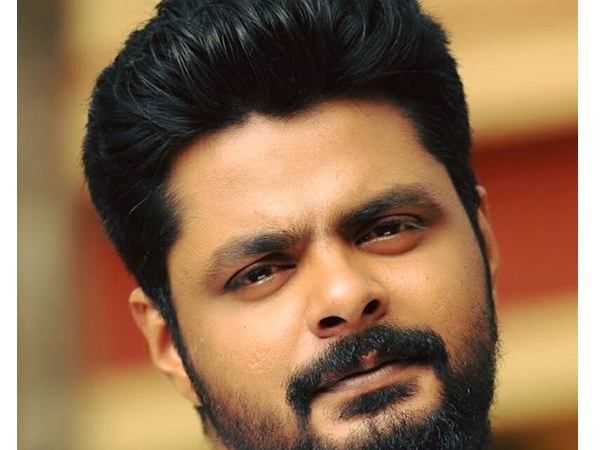 പിന്നാലെ മാസ്റ്റര്‍പീസില്‍ മഹേഷ് രാജ്