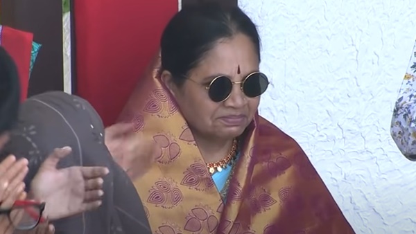 വമ്പന്‍ ട്വിസ്റ്റ്