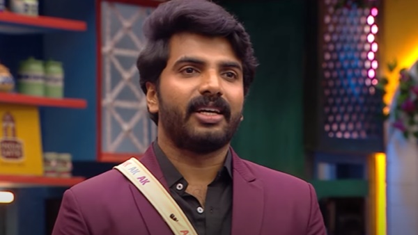 തേക്കുന്ന ആള്‍