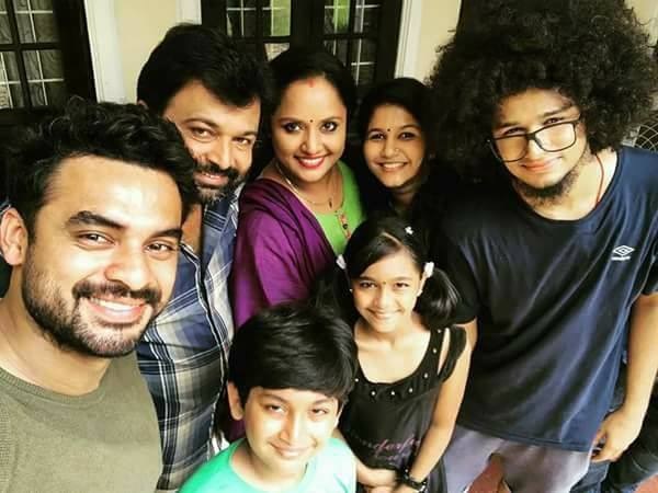 അഭിനയ ജീവിതത്തില്‍ മുന്നോട്ട്