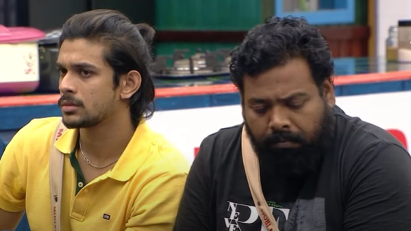 നോബിയ്ക്ക് വിമർശനം