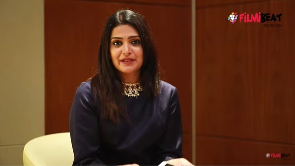 അതേസമയം മലയാളത്തില്‍ ടൊവിനോ തോമസ്