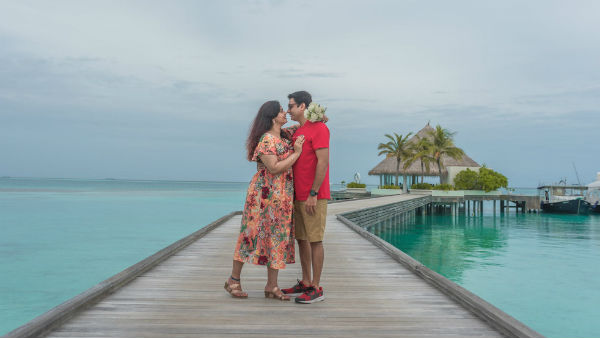 ഭാര്യ മഞ്ജുവിനോടൊപ്പം