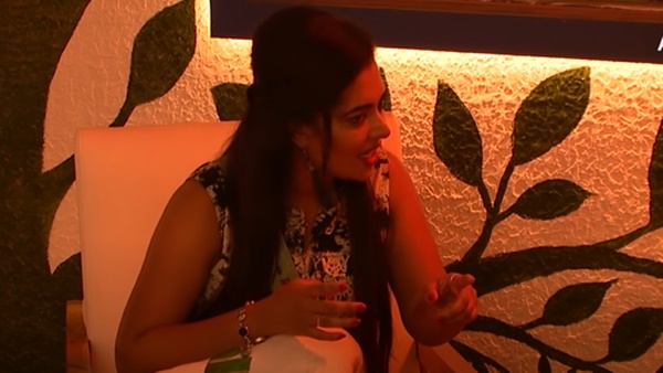 ശക്തമായ വാക് പോര്