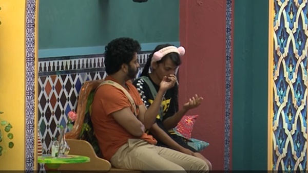  ചിലര്‍ ചര്‍ച്ച ചെയ്തു