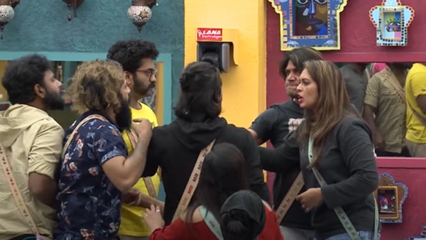 പാഞ്ഞടുത്ത് സായ്