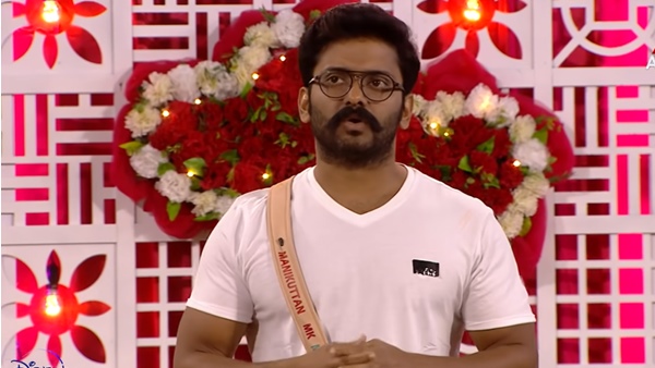 മുഖംമൂടി ശരിക്കും പുറത്തുവന്നൊരു