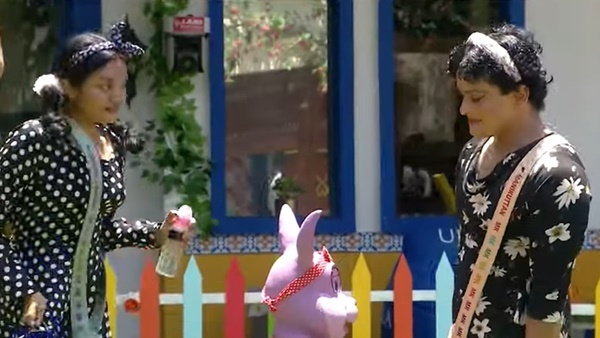 മണിക്കുട്ടന്‌റെ സ്വന്തം പാവയെ പോലെ