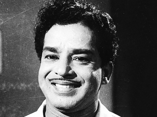 വീണ്ടുമൊരു ചിത്രമെടുപ്പിച്ചു