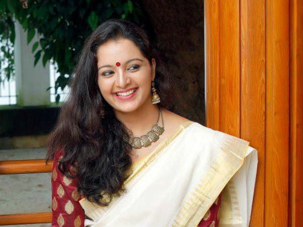 ഗ്ലാമറസ്  വേഷങ്ങൾ ചെയ്യാത്തതിന്റെ കാരണം