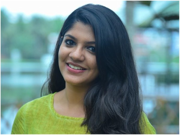 മുയല്‍ പല്ല്
