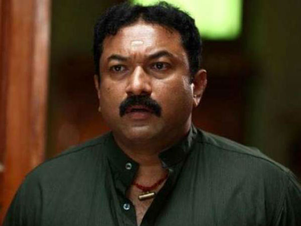 അവള്‍ക്ക് എന്നെ അറിയാം