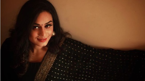 സ്റ്റേജില്‍ കയറാനുള്ള ധൈര്യം